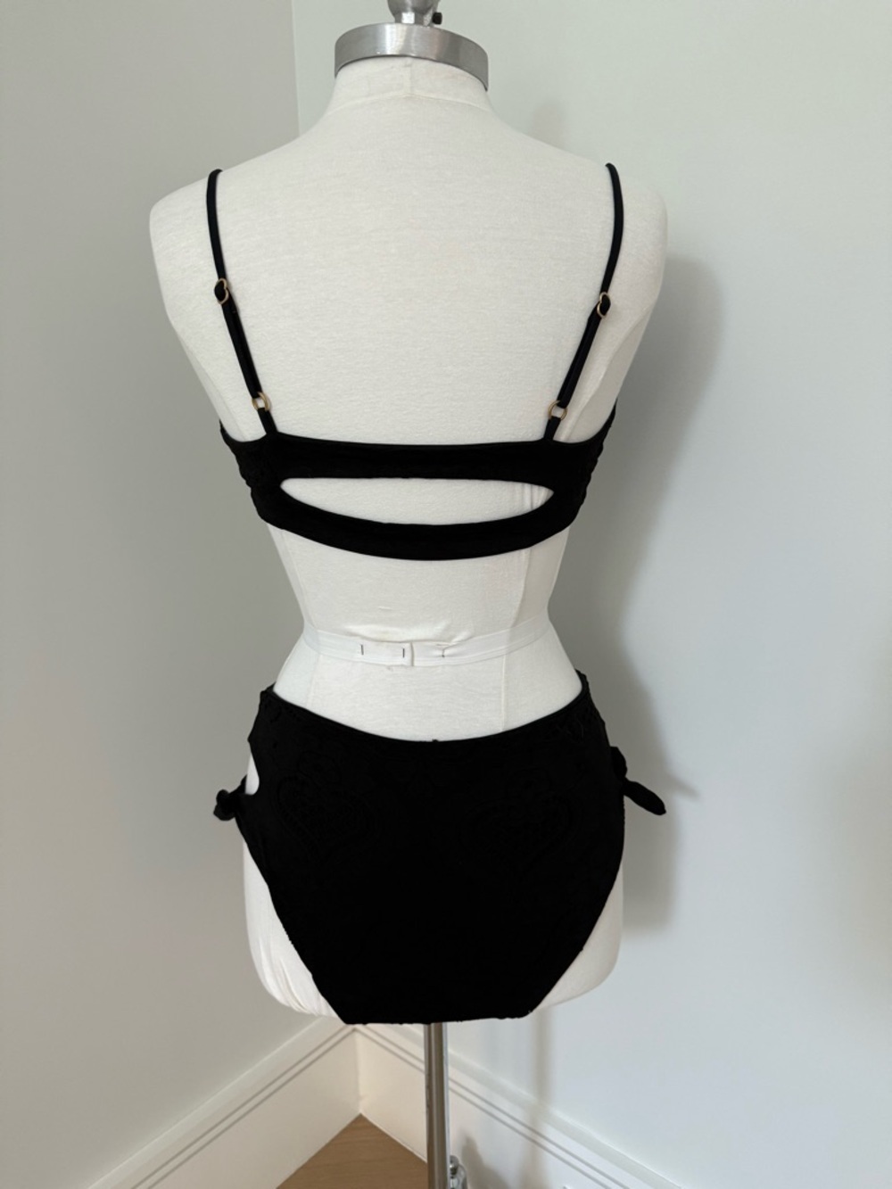 L*SPACE Eyelet Two-Pc Bikini - ‘Flashback’ Top + ‘Bummin’ High Waisted Bottom - Picture 14 of 16